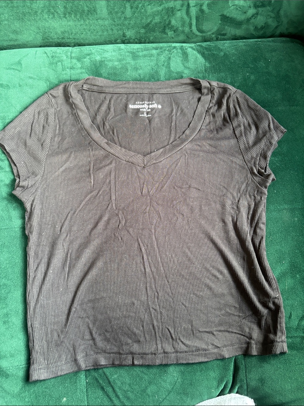 Aeropostale Women's Ribbed V-Neck Tee - Black